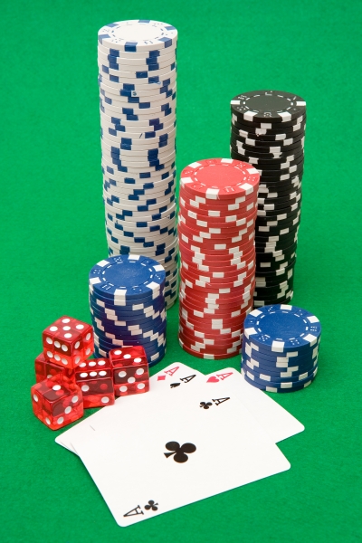42816-poker-equipment