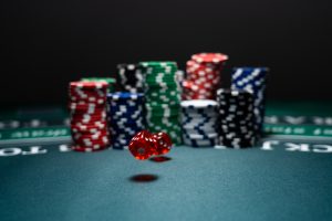 Spela poker online – lika populärt som någonsin